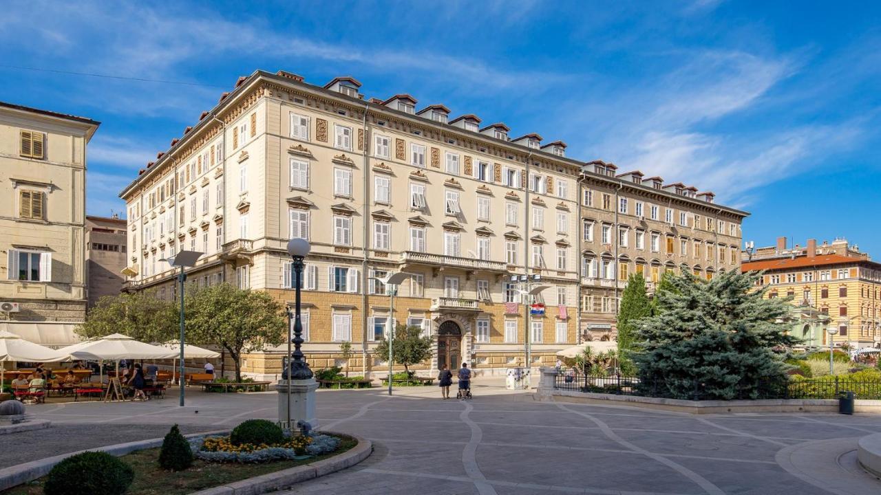 Apartments Art Teatro Fiume Esterno foto
